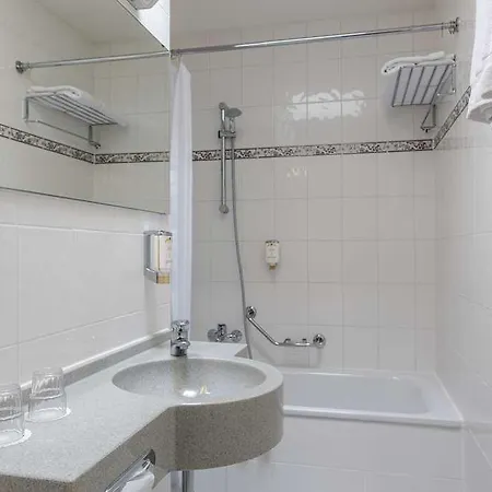 Trip Frankfurt Airport Hotel Ruesselsheim