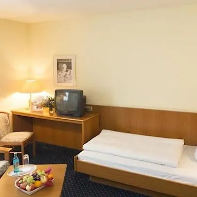 Trip Frankfurt Airport Hotel Ruesselsheim