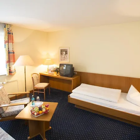 Trip Frankfurt Airport Hotel Ruesselsheim