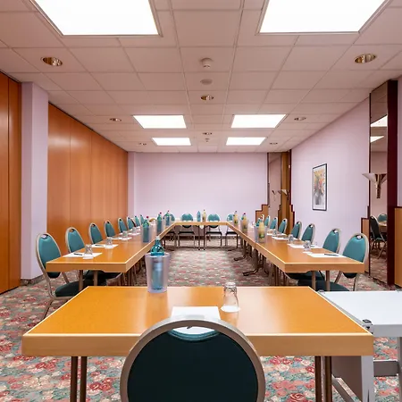 Fly Frankfurt Airport Ehemals Trip Otel Rüsselsheim