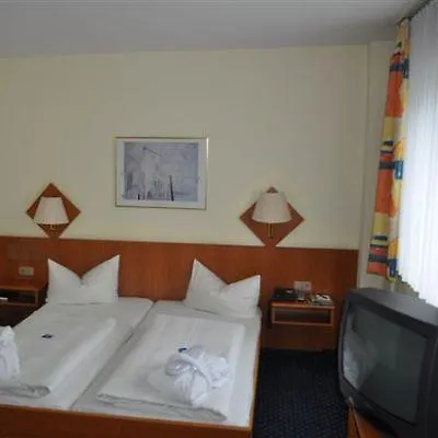 Hotel Fly Frankfurt Airport Ehemals Trip Ruesselsheim