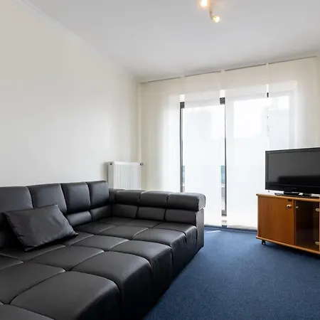 Fly Frankfurt Airport Ehemals Trip 3*