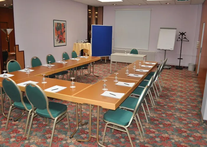 Fly Frankfurt Airport Ehemals Trip Rüsselsheim