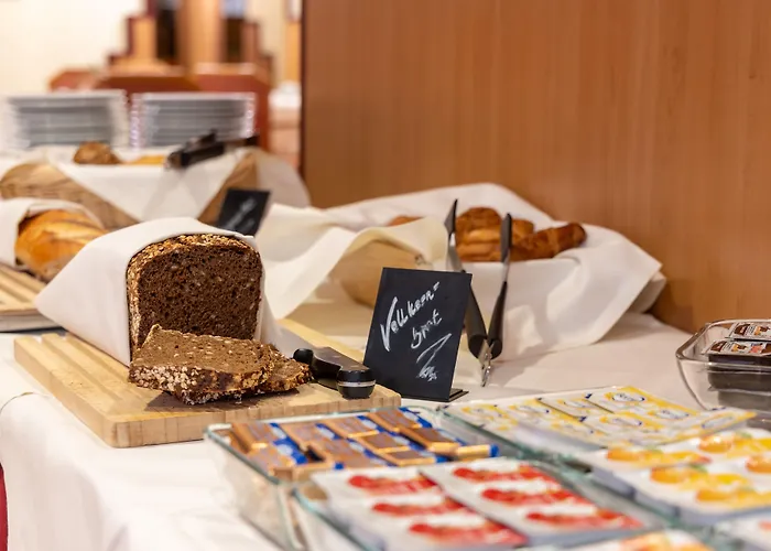 Fly Frankfurt Airport Ehemals Trip 3*