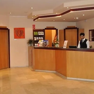 Hotel Fly Frankfurt Airport Ehemals Trip 3*